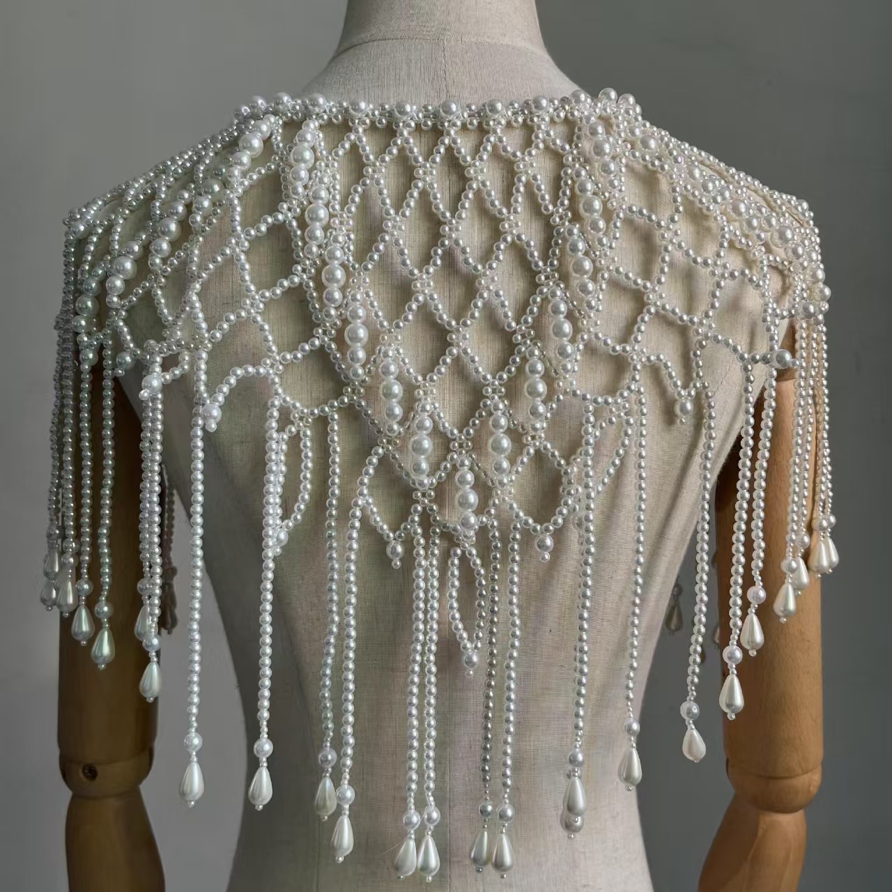 빅토리아풍 비즈 장식 숄 조끼, 정교한 눈물 모양 프린 - Body Jewelry Vest 리뷰 및 가격