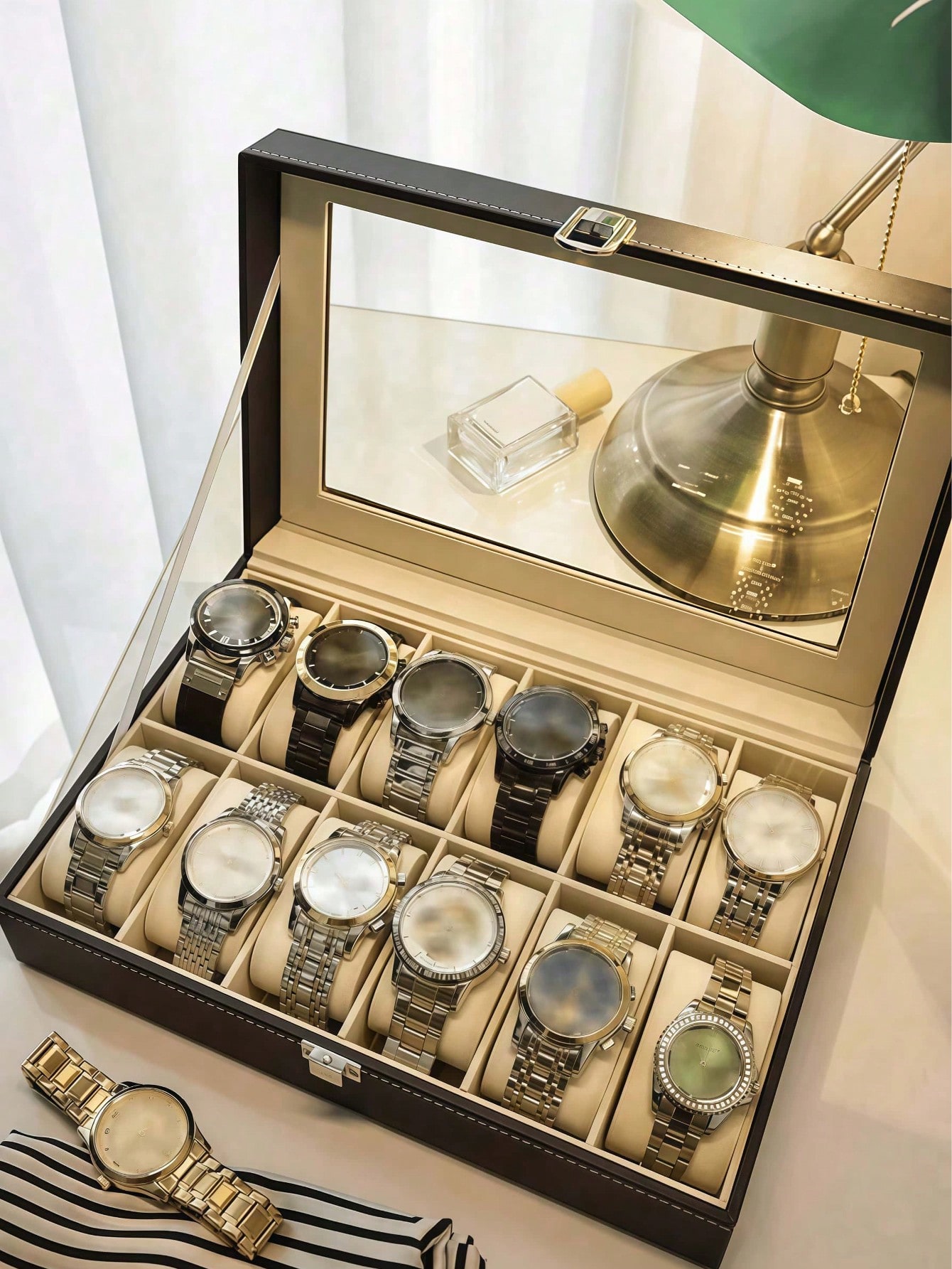 잠금장치가 있는 가죽 시계 상자, 대용량 시계 진열 케 - Body Jewelry Organizer 리뷰 및 가격