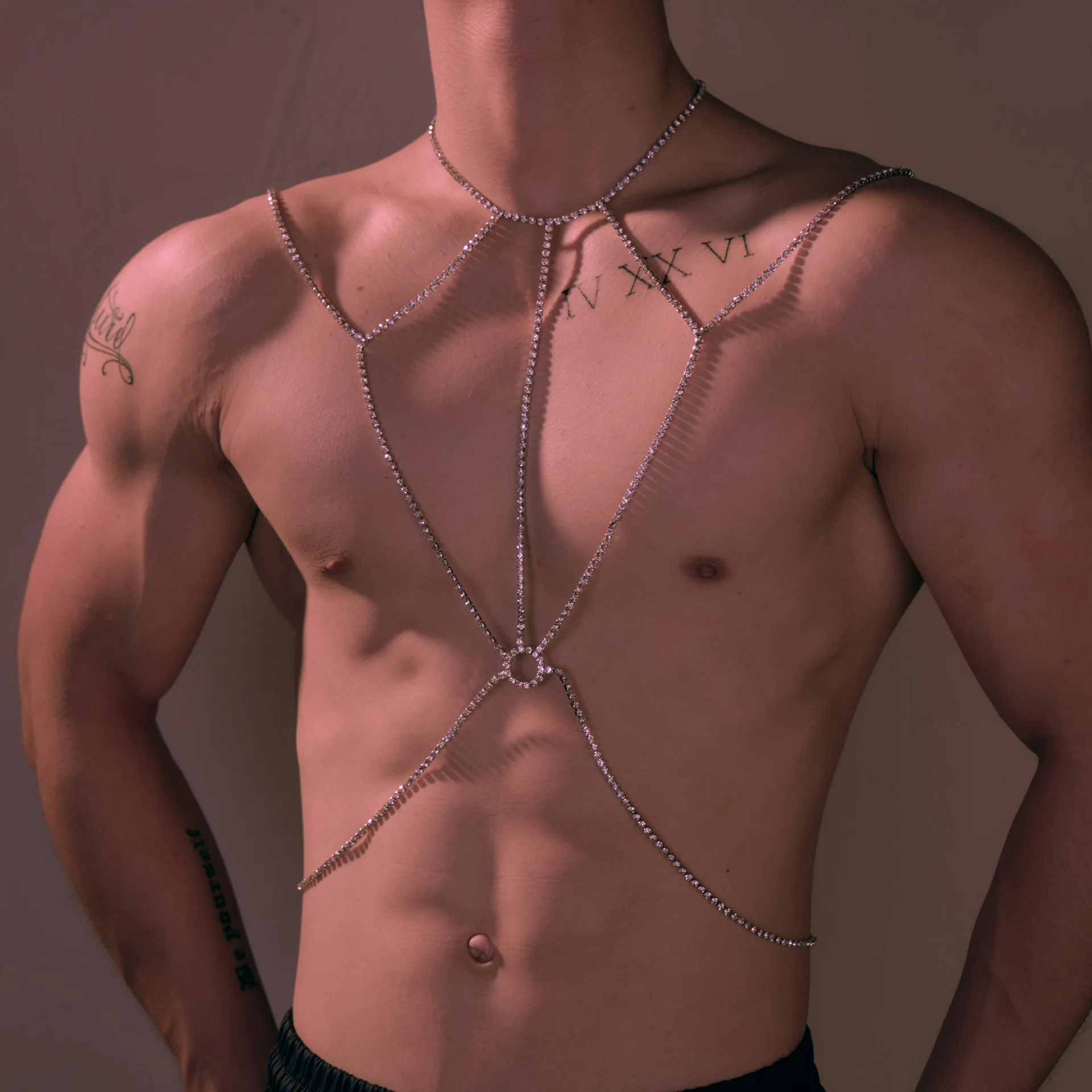 기하학적 모양의 라인스톤 크로스 체스트 하네스 바디 체 - Body Jewelry Rings 리뷰 및 가격